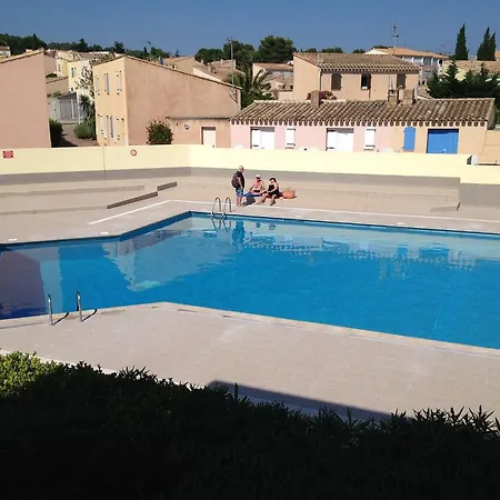 Studio Vue Golf Proche Port Et Plage